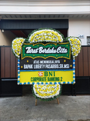 Papan Bunga Duka di Lateri